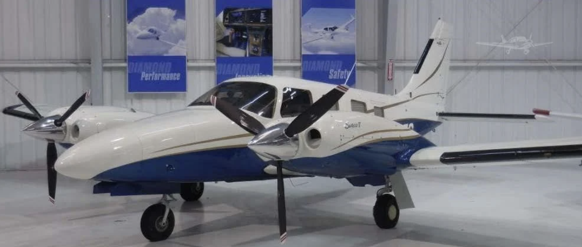 Piper Seneca V